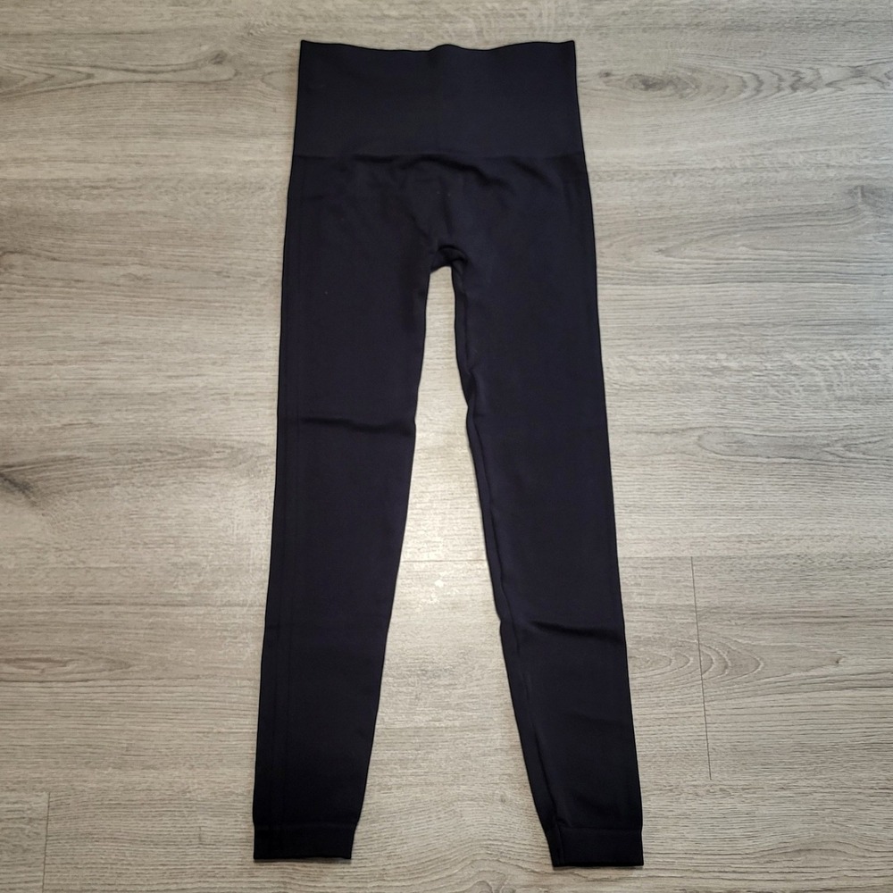 Spanx Look at Me Now Seamless High Waisted Leggings Black size Small Shapewear